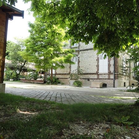 مبيت وإفطار سانت سافين Au Fil De Troyes المظهر الخارجي الصورة
